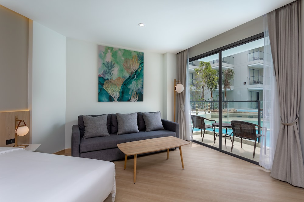 Phuket Emerald Beach Resort — Hotel rooms in Karon, Phuket Province