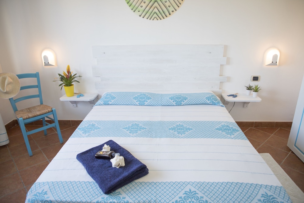 LH Hotel La Funtana - Adults Only — Hotel rooms in Capo Testa, Sardinia