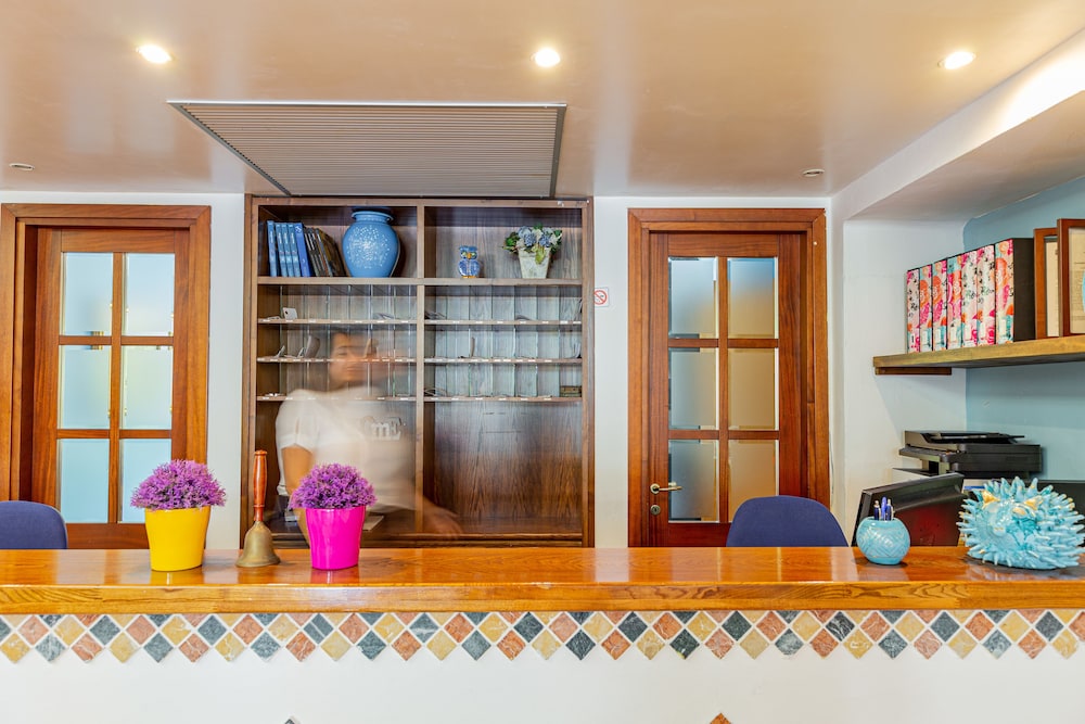 LH Hotel La Funtana - Adults Only — Hotel building in Capo Testa, Sardinia