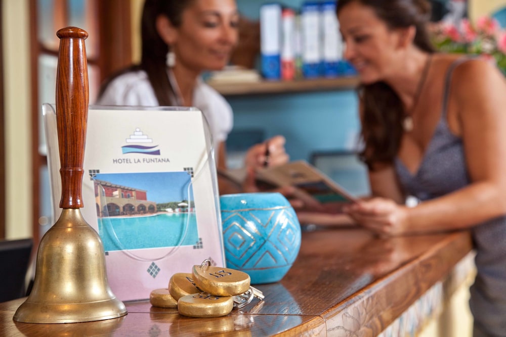 LH Hotel La Funtana - Adults Only — Hotel building in Capo Testa, Sardinia