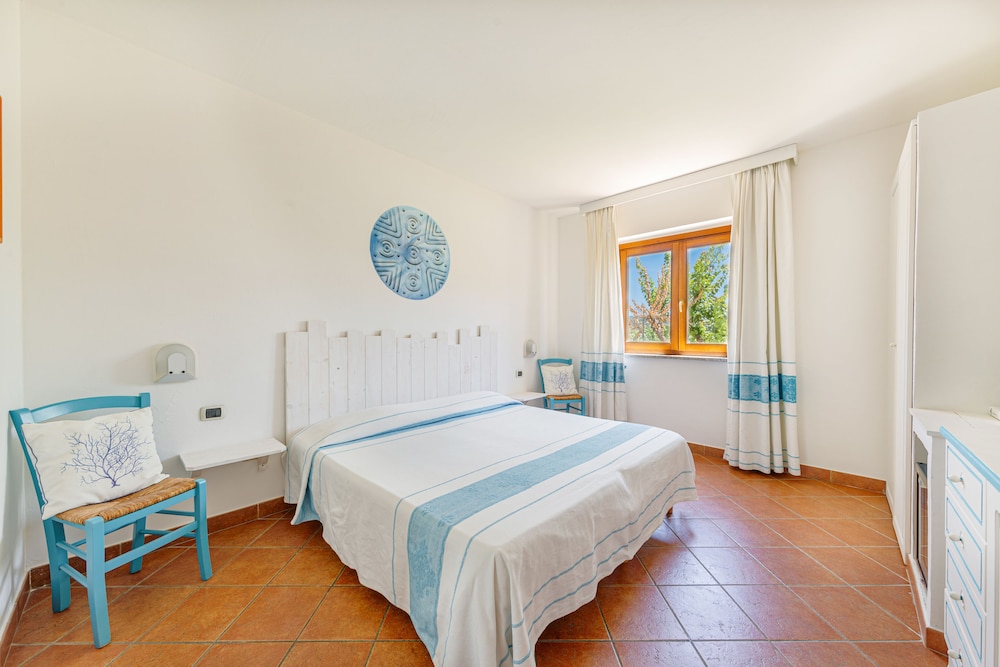LH Hotel La Funtana - Adults Only — Hotel rooms in Capo Testa, Sardinia