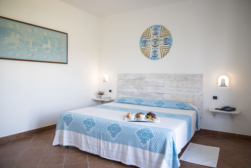 LH Hotel La Funtana - Adults Only — Hotel rooms in Capo Testa, Sardinia