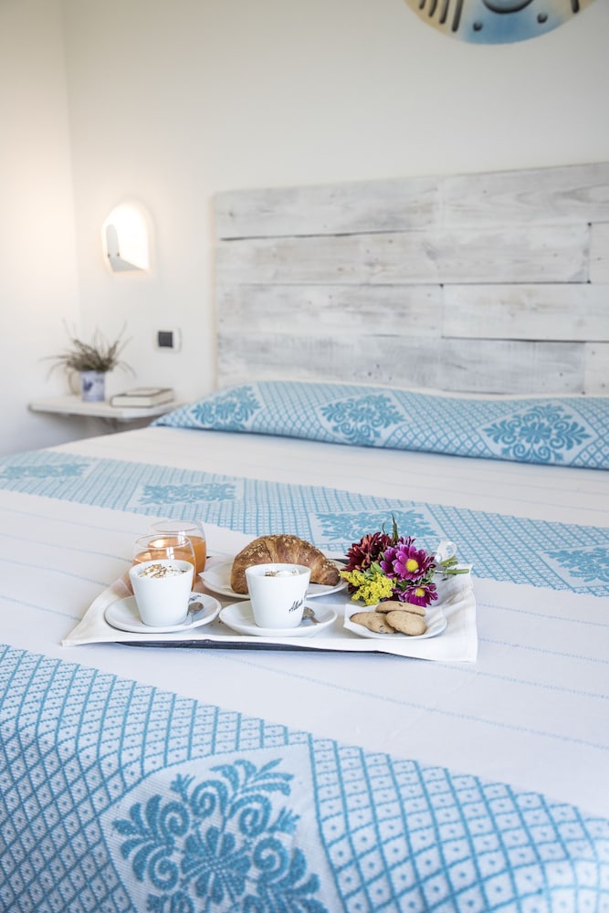 LH Hotel La Funtana - Adults Only — Hotel rooms in Capo Testa, Sardinia