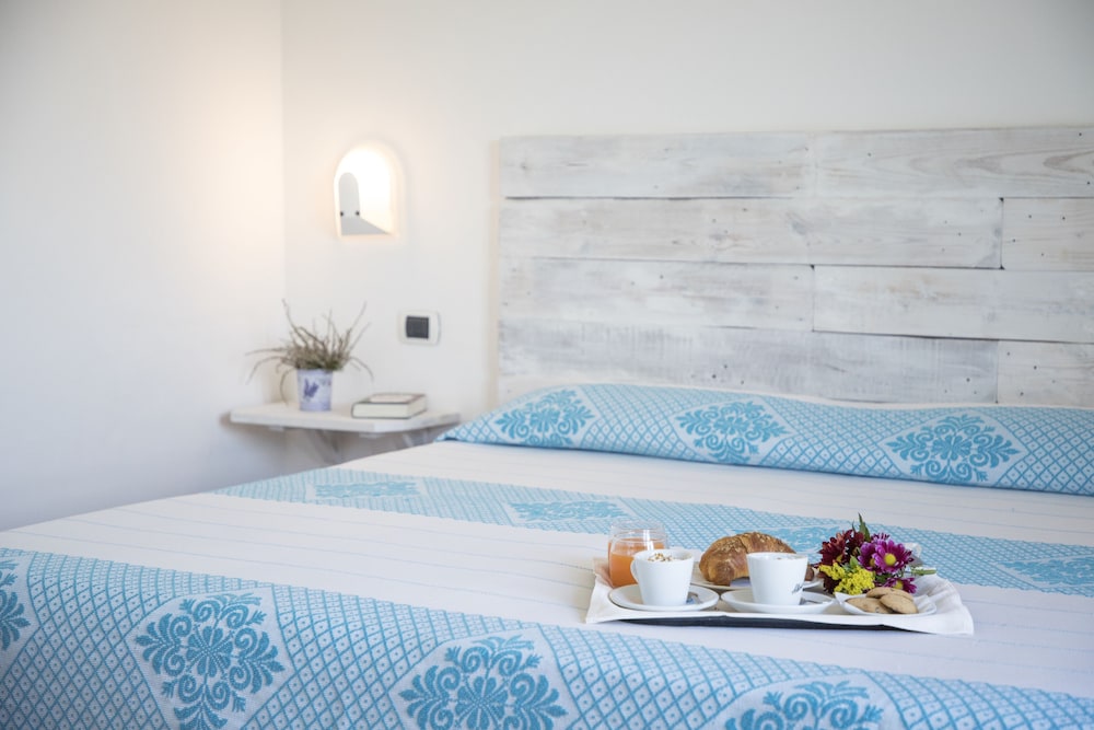 LH Hotel La Funtana - Adults Only — Hotel rooms in Capo Testa, Sardinia