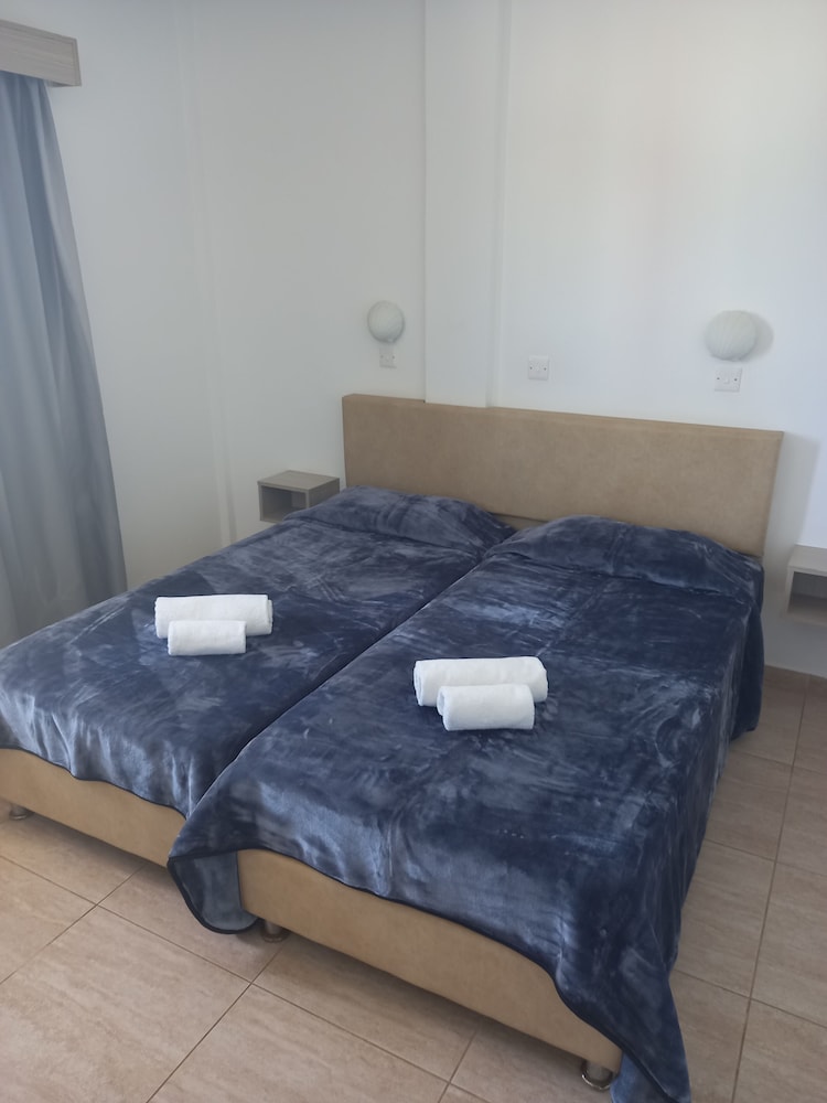 PENELOPE BEACH HOTEL APTS — Hotel rooms in Protaras, Famagusta Region