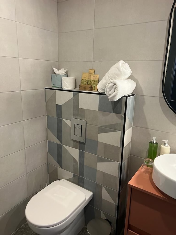 Eleven by Warren Collection — Hotel rooms in Sliema, Malta Island