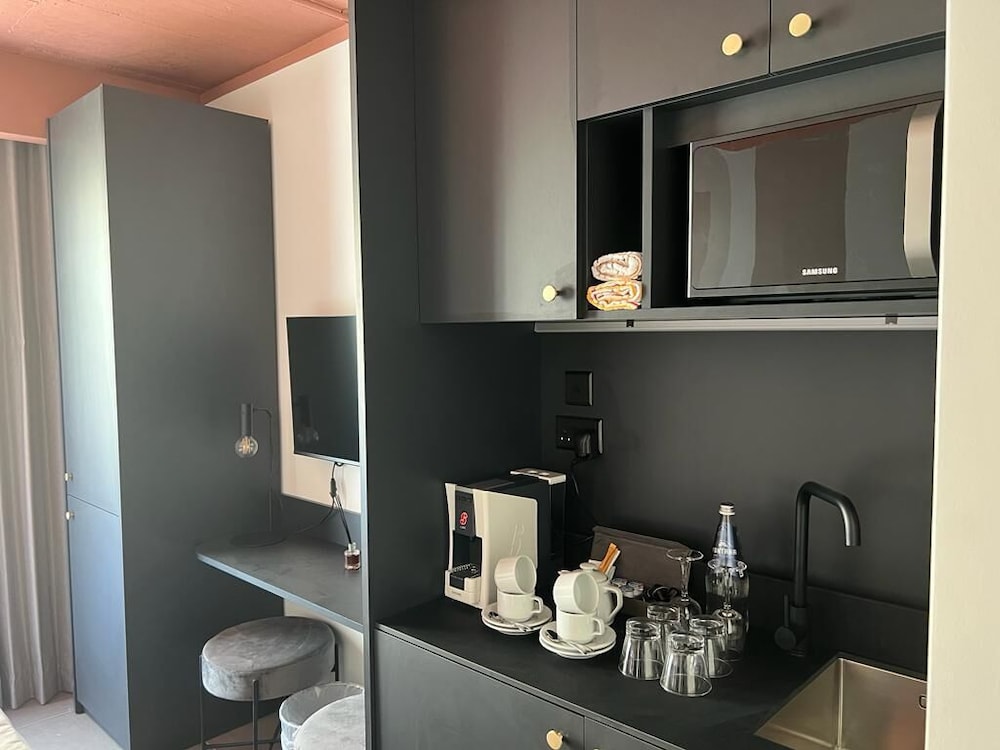 Eleven by Warren Collection — Hotel rooms in Sliema, Malta Island