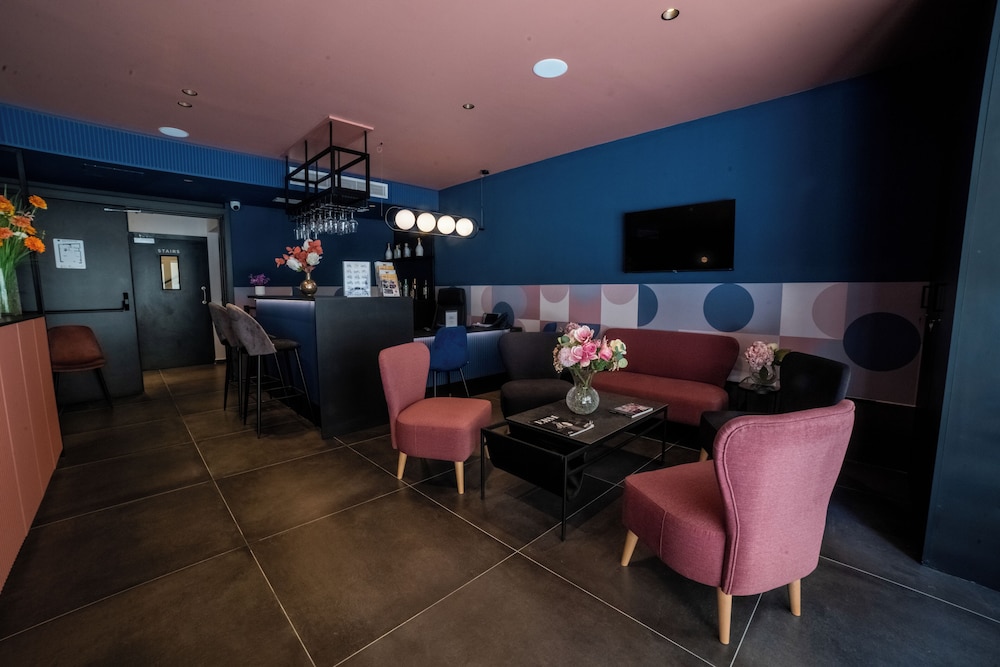 Eleven by Warren Collection — Restaurant & bars in Sliema, Malta Island