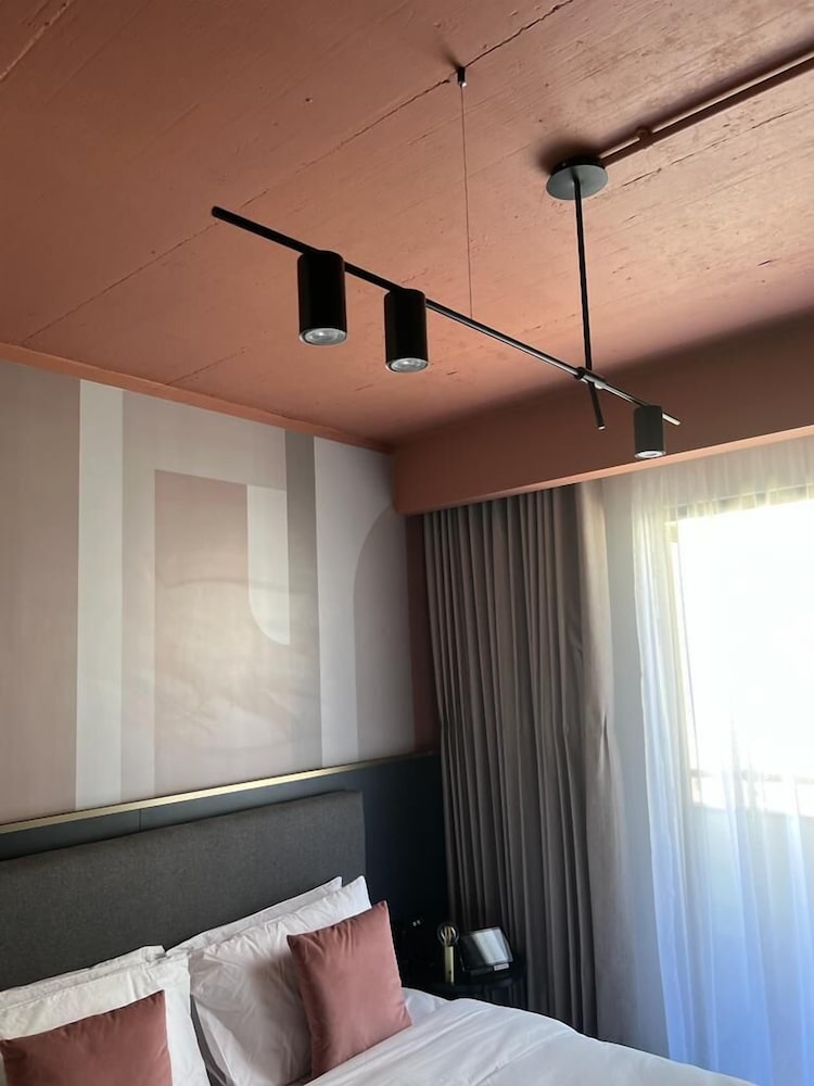 Eleven by Warren Collection — Hotel rooms in Sliema, Malta Island