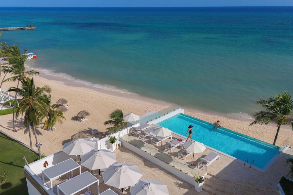 HM Bavaro Beach – Adults Only — Main photo in Bavaro, La Altagracia