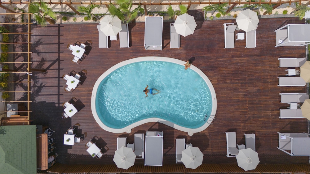 HM Bavaro Beach – Adults Only — Swimming pool in Bavaro, La Altagracia