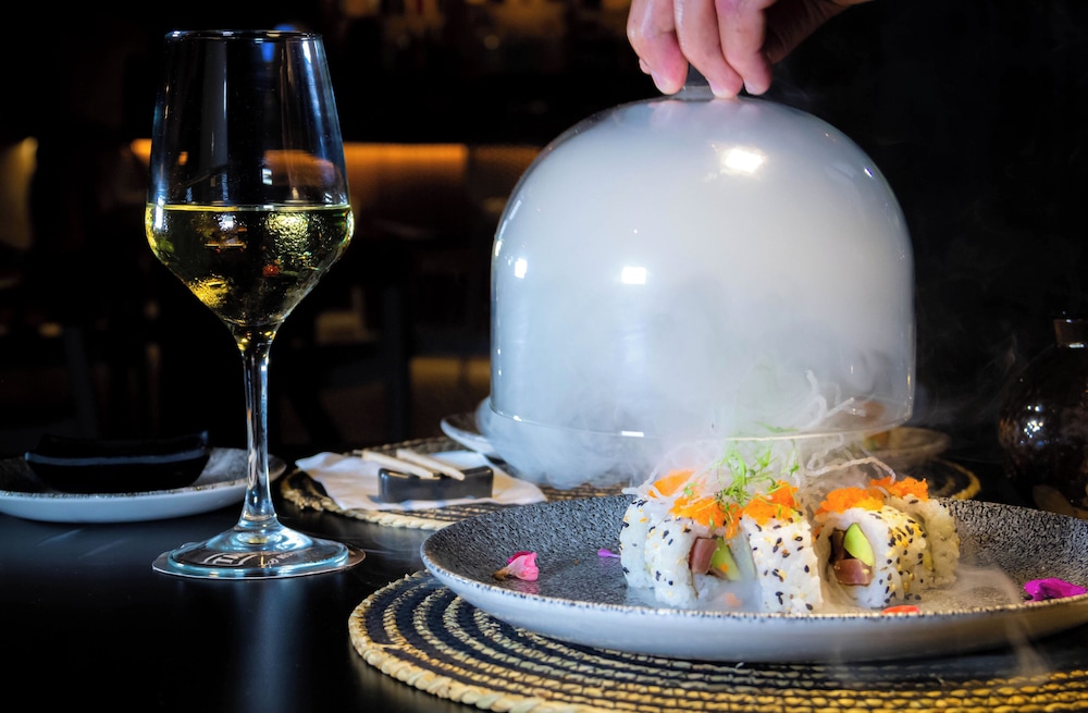 HM Bavaro Beach – Adults Only — Restaurant & bars in Bavaro, La Altagracia
