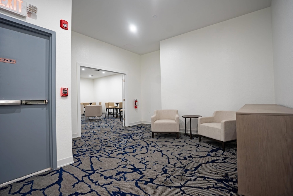 DASKK Orlando Hotel near Universal Blvd, an Ascend Collection Hotel — Hotel building in Orlando, Florida