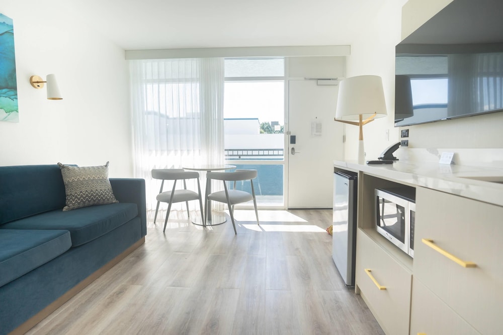DASKK Orlando Hotel near Universal Blvd, an Ascend Collection Hotel — Hotel rooms in Orlando, Florida