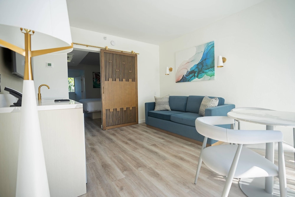 DASKK Orlando Hotel near Universal Blvd, an Ascend Collection Hotel — Hotel rooms in Orlando, Florida