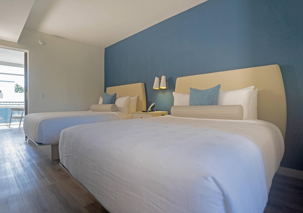 DASKK Orlando Hotel near Universal Blvd, an Ascend Collection Hotel — Hotel rooms in Orlando, Florida