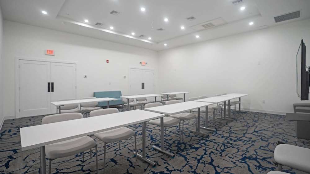 DASKK Orlando Hotel near Universal Blvd, an Ascend Collection Hotel — Hotel rooms in Orlando, Florida