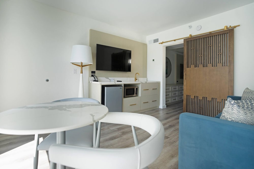DASKK Orlando Hotel near Universal Blvd, an Ascend Collection Hotel — Hotel rooms in Orlando, Florida