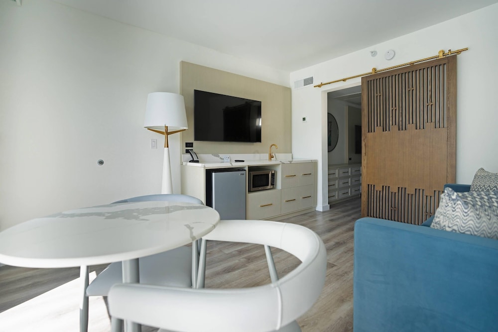 DASKK Orlando Hotel near Universal Blvd, an Ascend Collection Hotel — Hotel rooms in Orlando, Florida