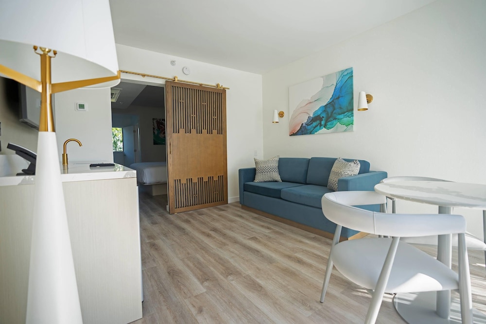 DASKK Orlando Hotel near Universal Blvd, an Ascend Collection Hotel — Hotel rooms in Orlando, Florida