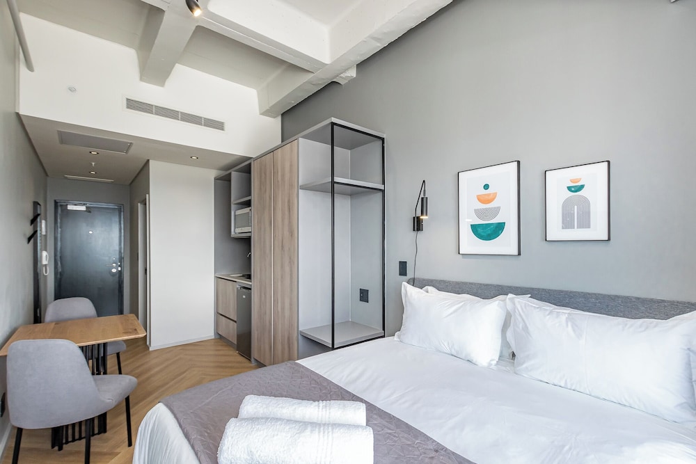 ITC Hospitality - One Thibault Hotel — Hotel rooms in Cape Town, Western Cape