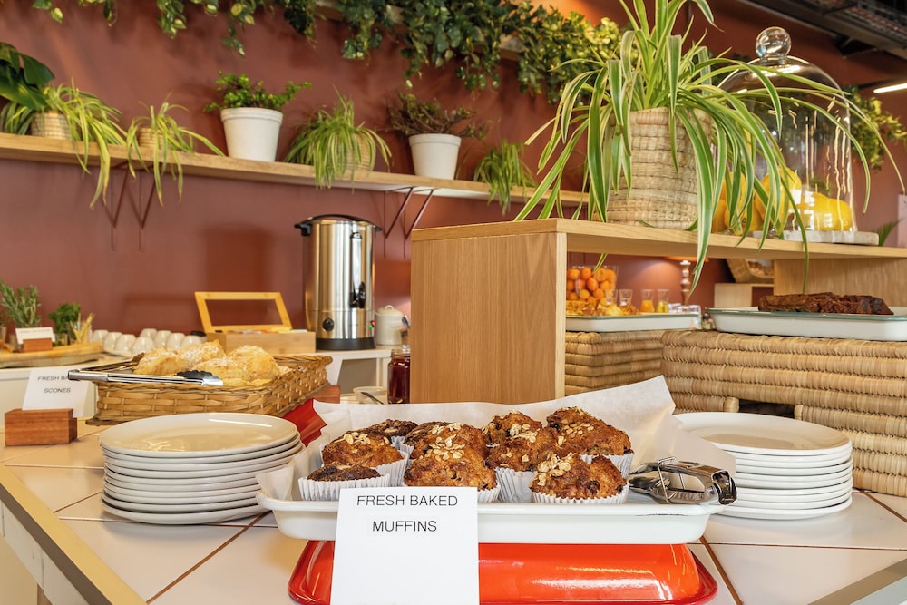 ITC Hospitality - One Thibault Hotel — Restaurant & bars in Cape Town, Western Cape