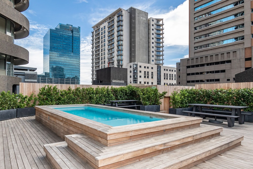 ITC Hospitality - One Thibault Hotel — Swimming pool in Cape Town, Western Cape