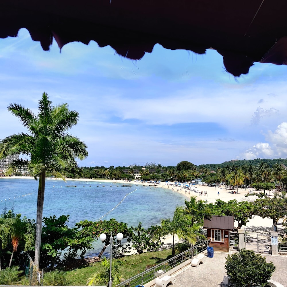 Fisherman's Point Ocean View Hotel — Beach in Ocho Rios