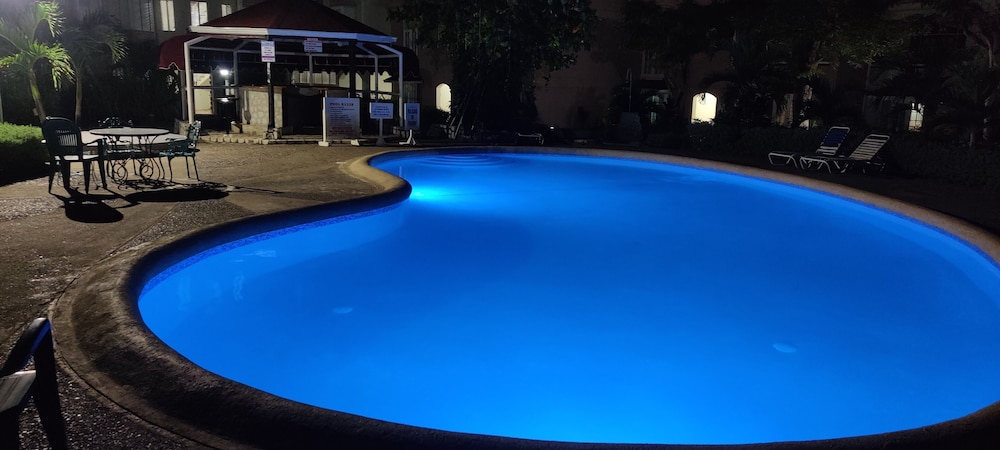 Fisherman's Point Ocean View Hotel — Swimming pool in Ocho Rios