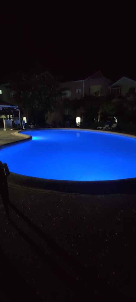 Fisherman's Point Ocean View Hotel — Swimming pool in Ocho Rios