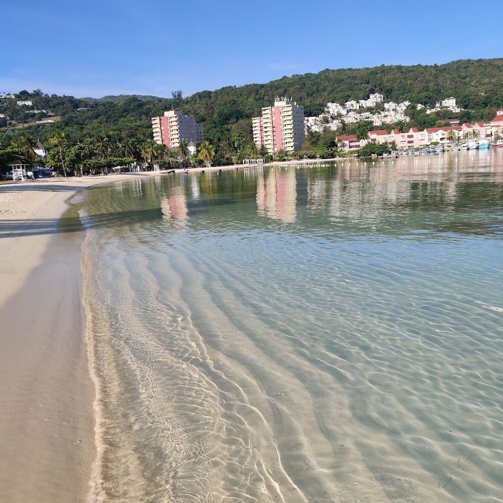 Fisherman's Point Ocean View Hotel — Beach in Ocho Rios
