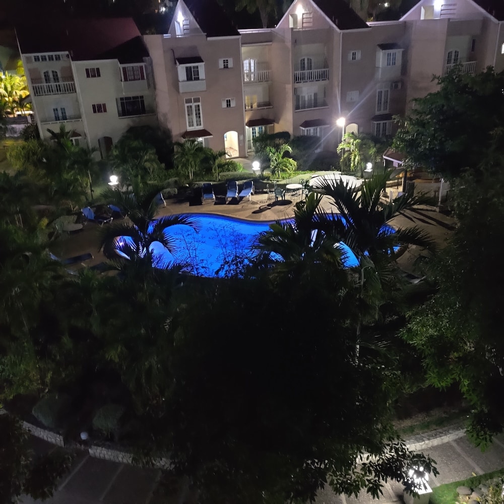 Fisherman's Point Ocean View Hotel — Swimming pool in Ocho Rios