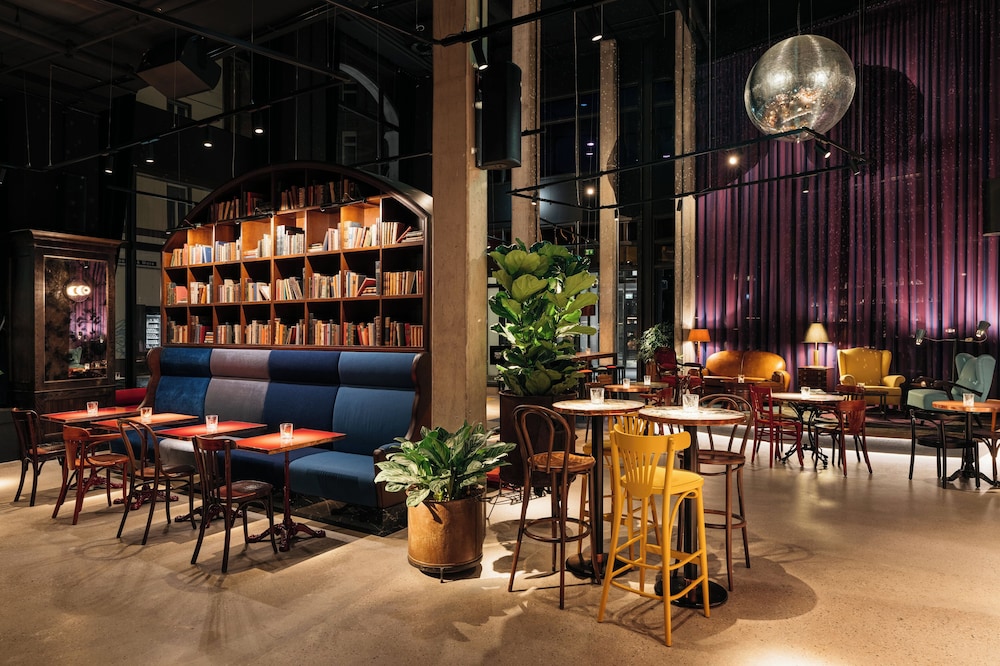 Ruby Hanna Hotel Stuttgart by IHG — Restaurant & bars in Stuttgart, Baden-Wurttemberg