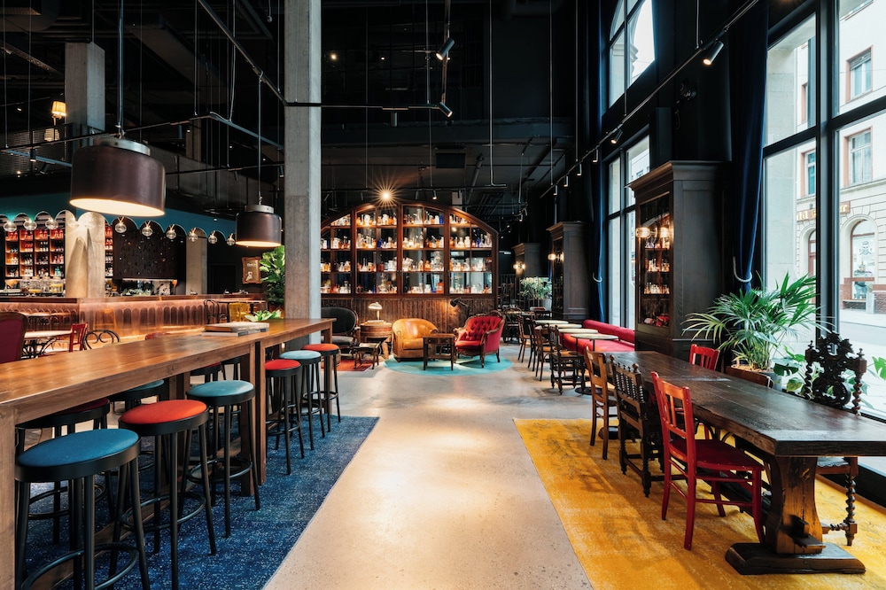 Ruby Hanna Hotel Stuttgart by IHG — Restaurant & bars in Stuttgart, Baden-Wurttemberg