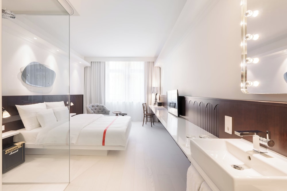 Ruby Hanna Hotel Stuttgart by IHG — Hotel rooms in Stuttgart, Baden-Wurttemberg