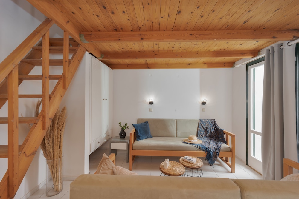 Malia Energy by Estia — Hotel rooms in Malia