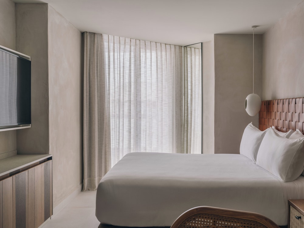 Mondrian Ibiza — Hotel rooms in Santa Eulalia, Balearic Islands