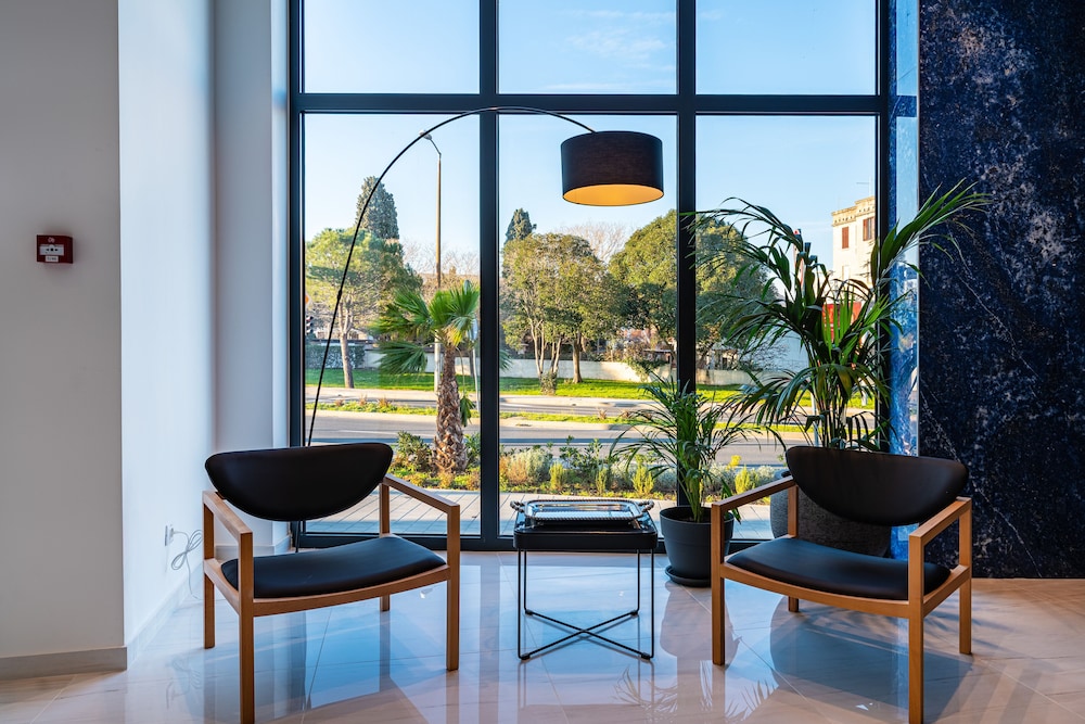 Miramare Hotel Zadar — Hotel building in Zadar, Zadar