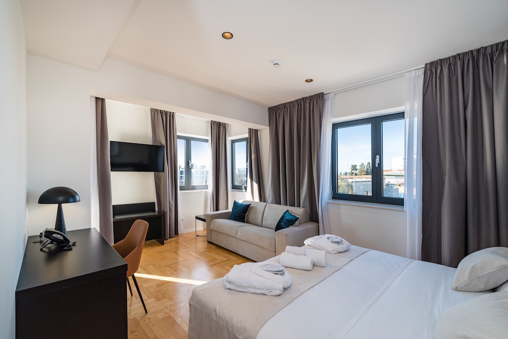 Miramare Hotel Zadar — Hotel rooms in Zadar, Zadar