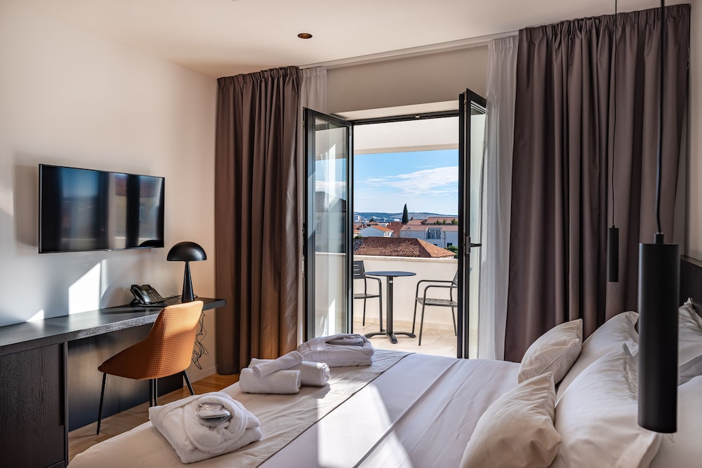 Miramare Hotel Zadar — Hotel rooms in Zadar, Zadar