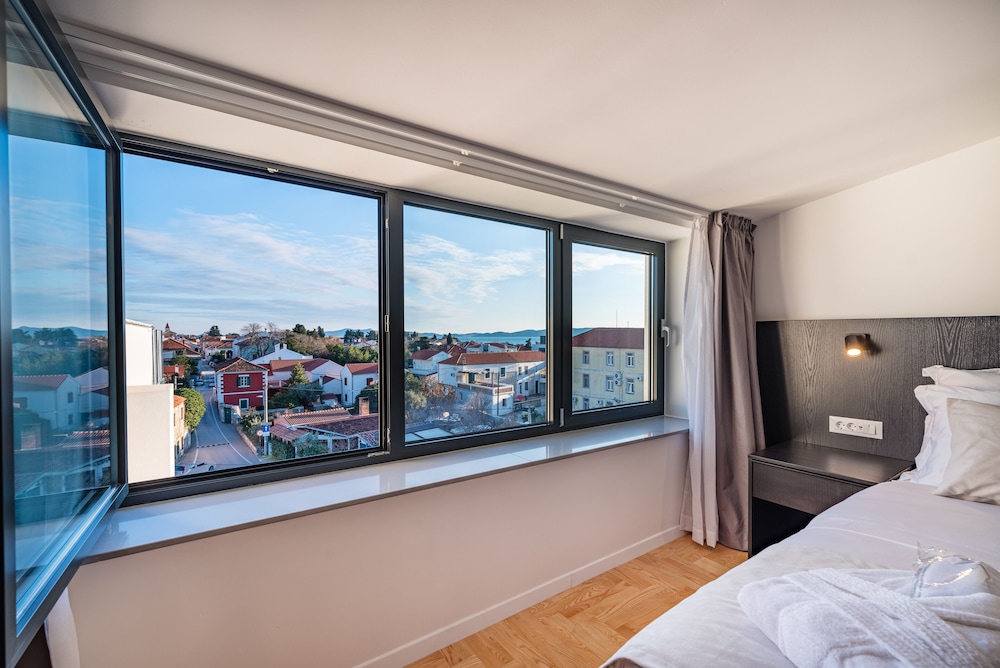Miramare Hotel Zadar — Hotel rooms in Zadar, Zadar