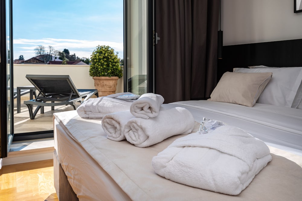 Miramare Hotel Zadar — Hotel rooms in Zadar, Zadar