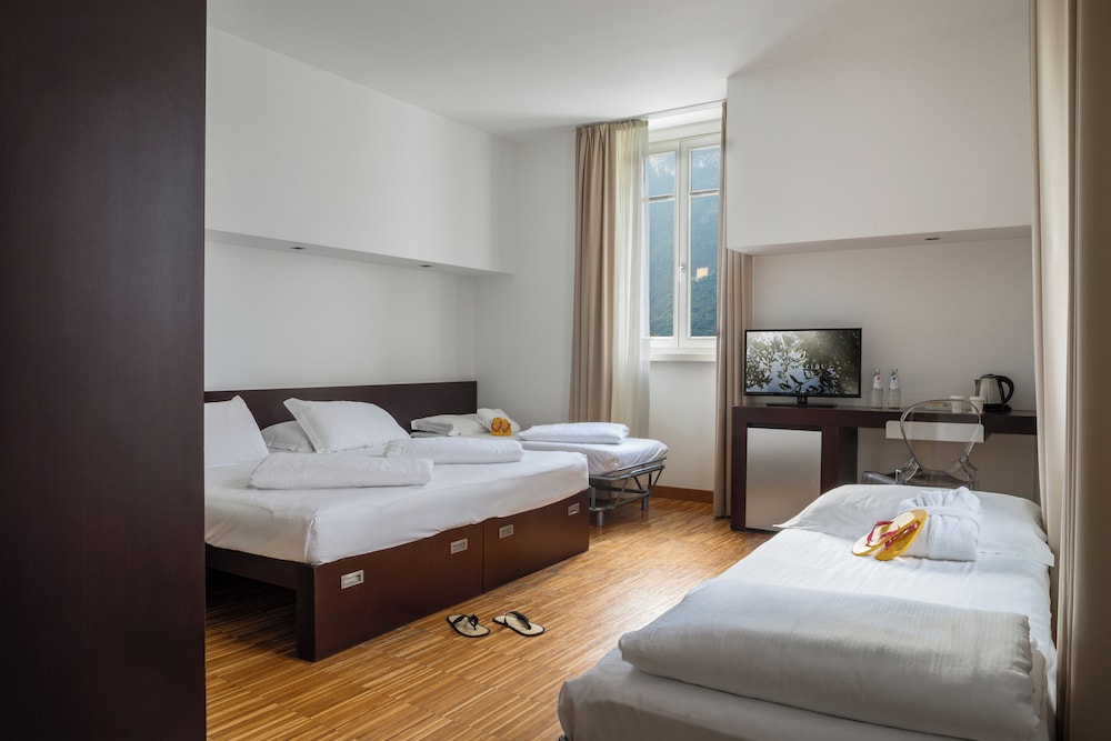 Astoria Resort — Hotel rooms in Riva del Garda, Trentino-Alto Adige