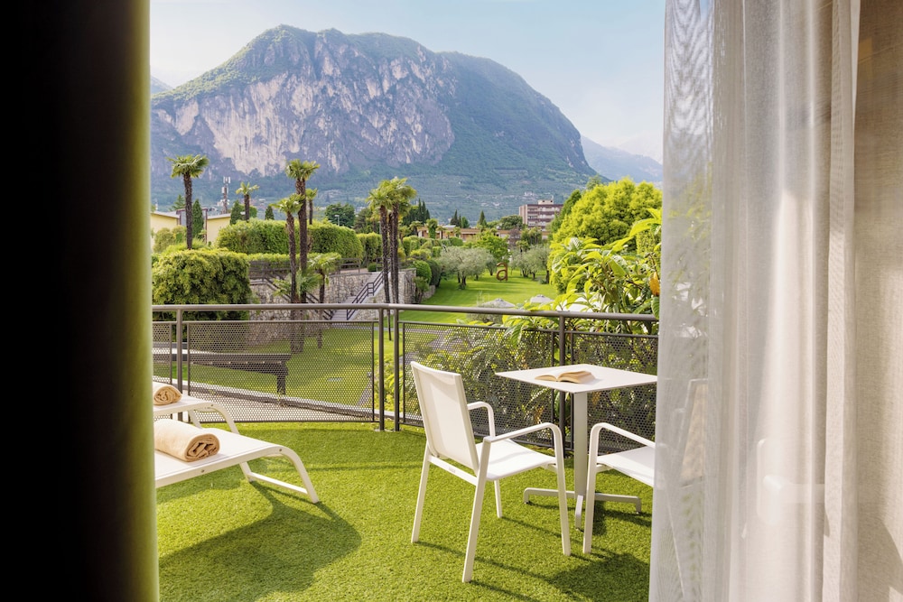 Astoria Resort — Hotel rooms in Riva del Garda, Trentino-Alto Adige