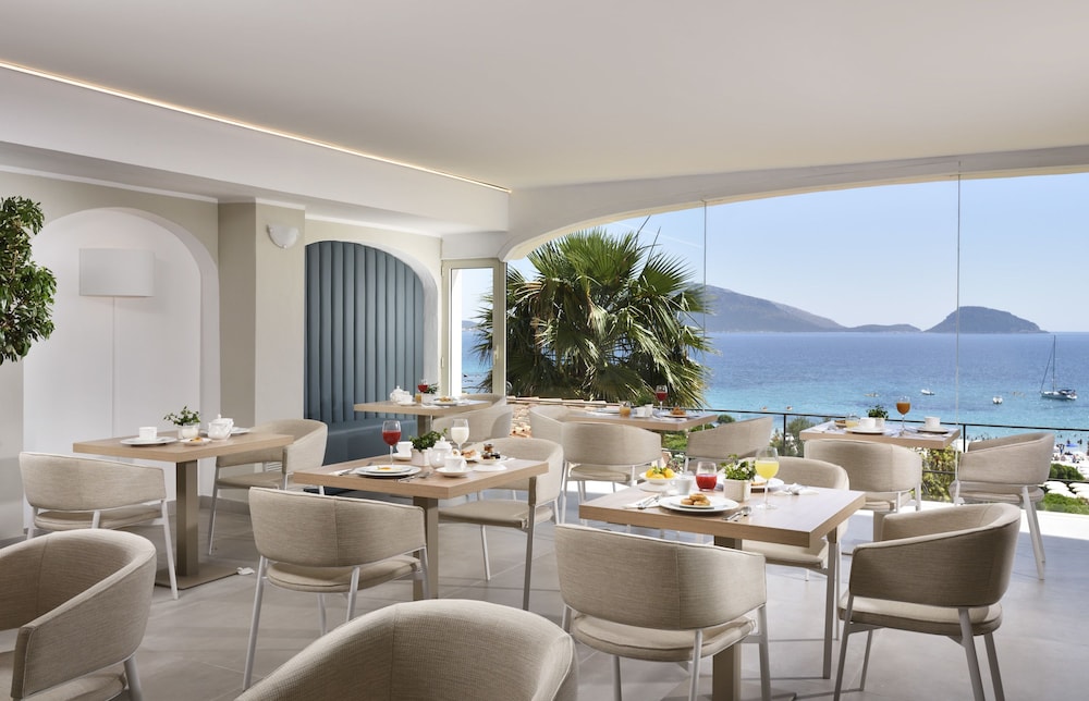 VOI Colonna Village — Restaurant & bars in Golfo Aranci, Sardinia