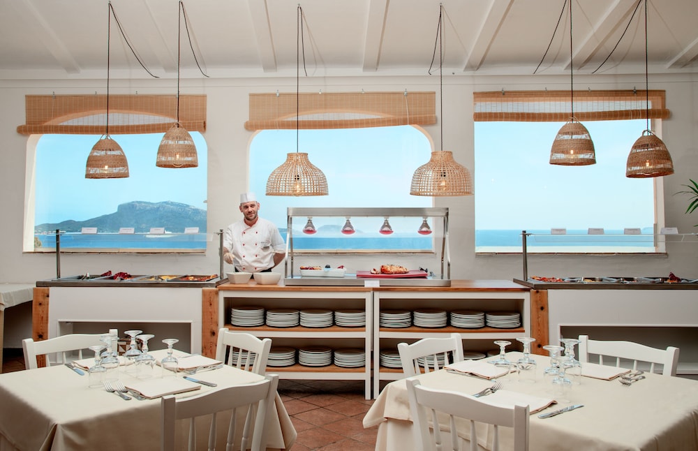 VOI Colonna Village — Restaurant & bars in Golfo Aranci, Sardinia