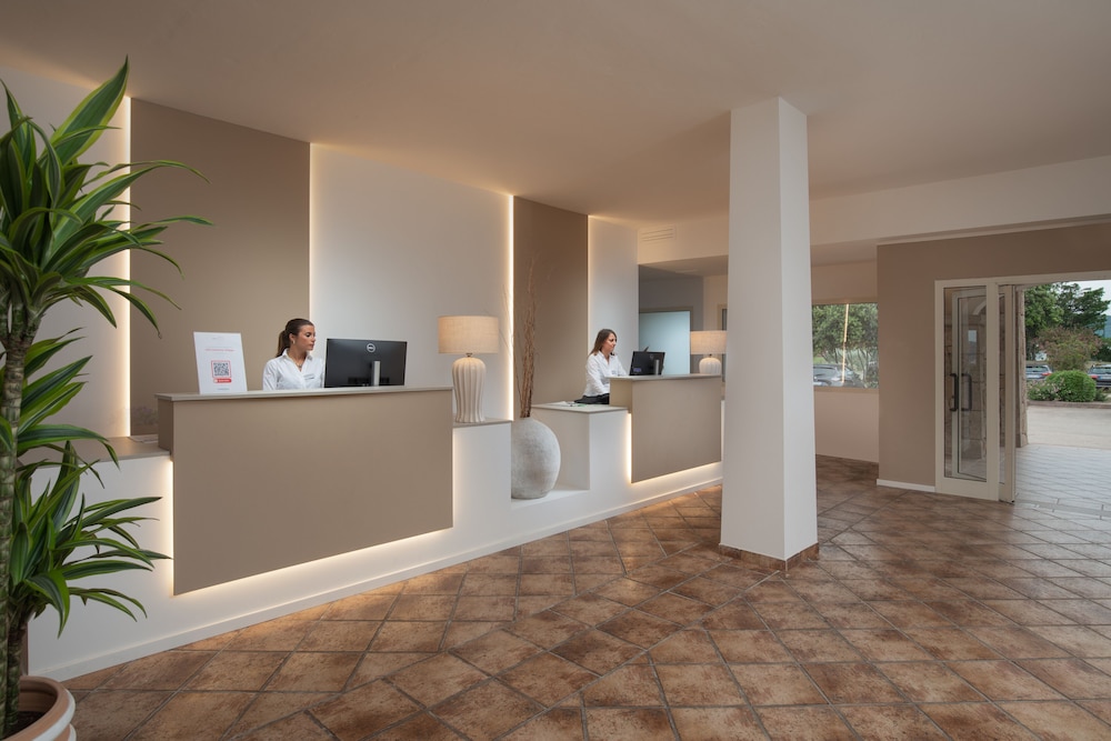 VOI Colonna Village — Hotel building in Golfo Aranci, Sardinia