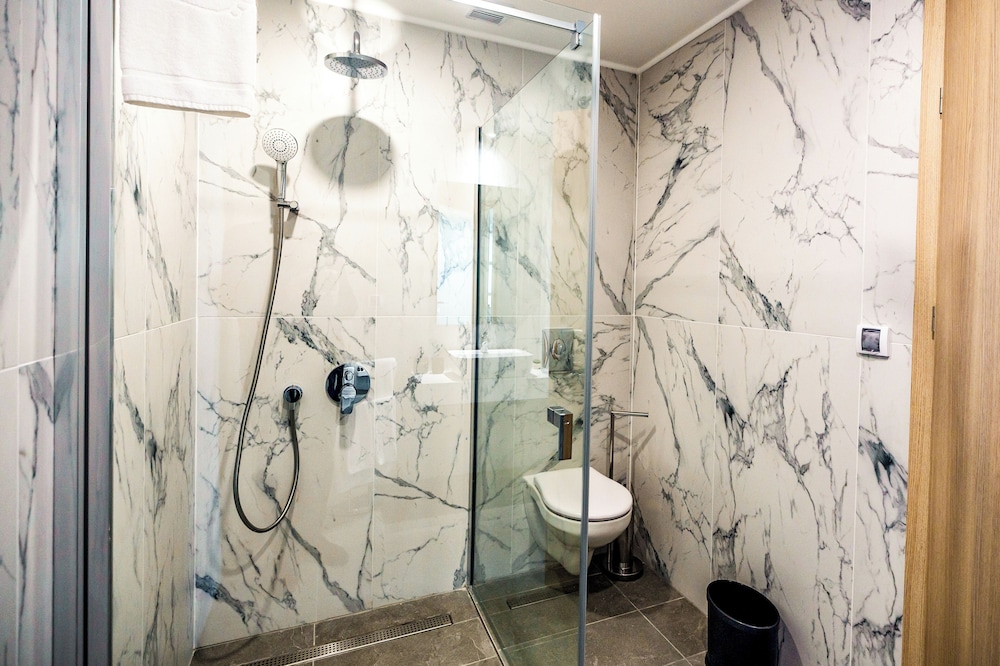 B1 City Hotel — Hotel rooms in Sofia, Sofia (province)