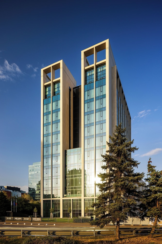 B1 City Hotel — Hotel building in Sofia, Sofia (province)