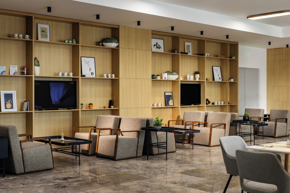 B1 City Hotel — Restaurant & bars in Sofia, Sofia (province)